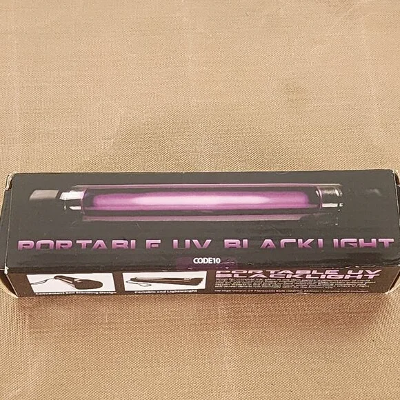 Arachnid Portable Lightweight Self Standing 4W Battery Operated UV Blacklight - Picture 4 of 16